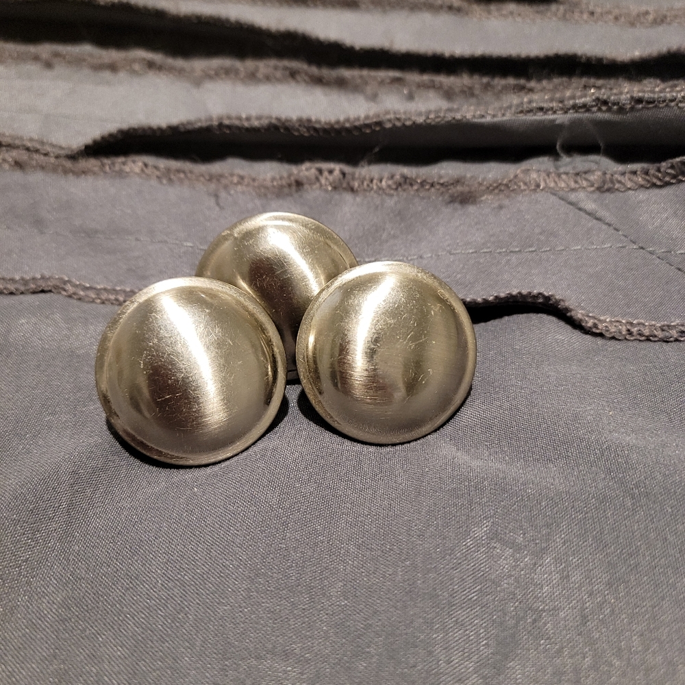 Silver Brushed 19 knobs